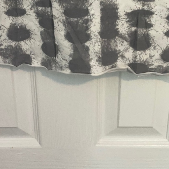 Lululemon Athletica Yoga Top in  Size 4 - Picture 4 of 5